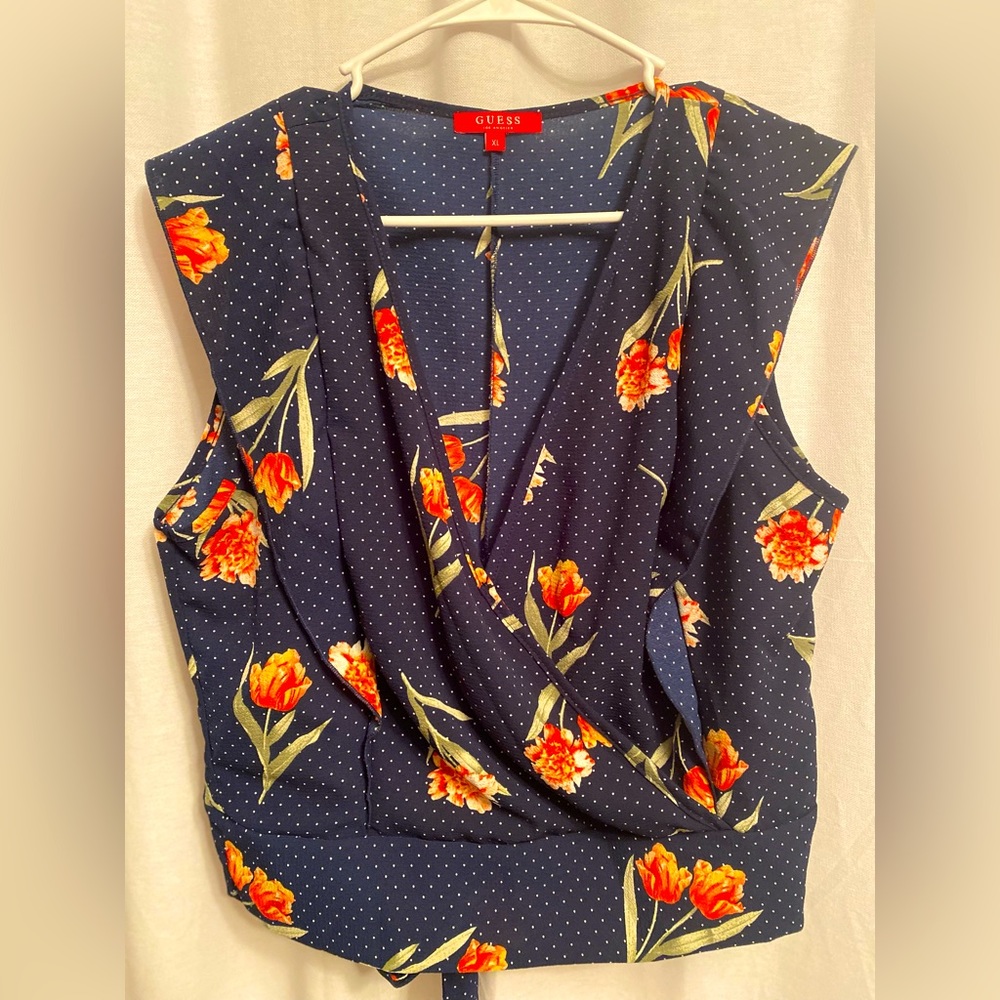 GUESS XL FLORAL TOP